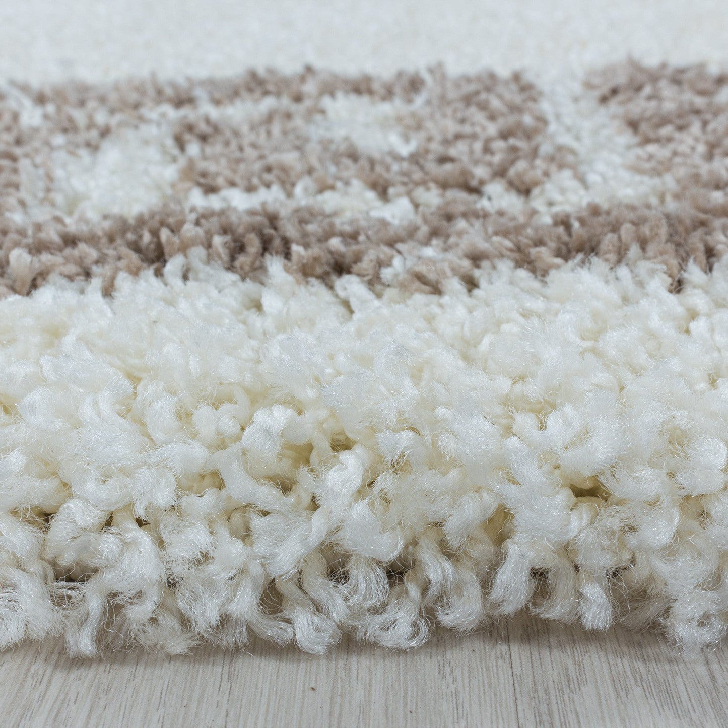 Wohnzimmerteppich Design Hochflor Teppich Muster Antike Bordüre Farbe Beige