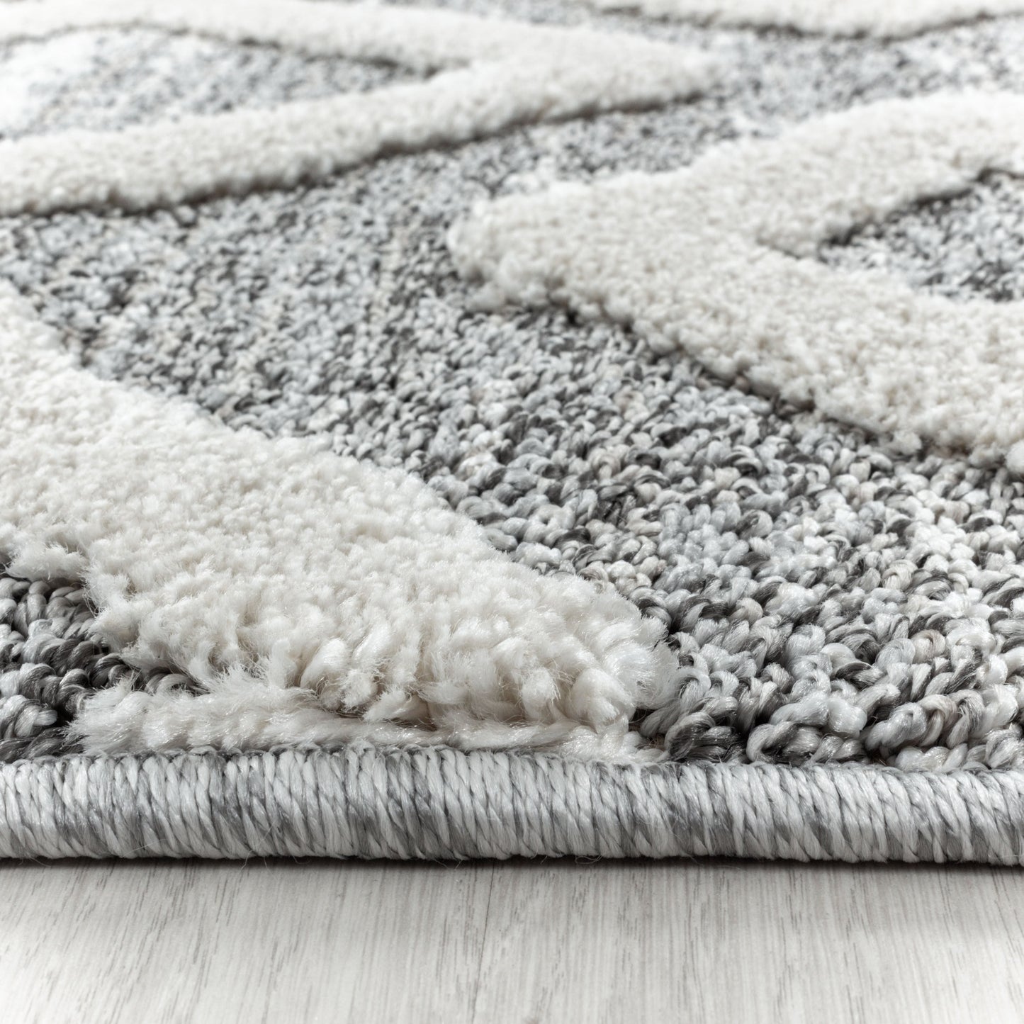 Kurzflor Design Teppich MIA Looped Flor Inka Rauten Muster Abstrakt