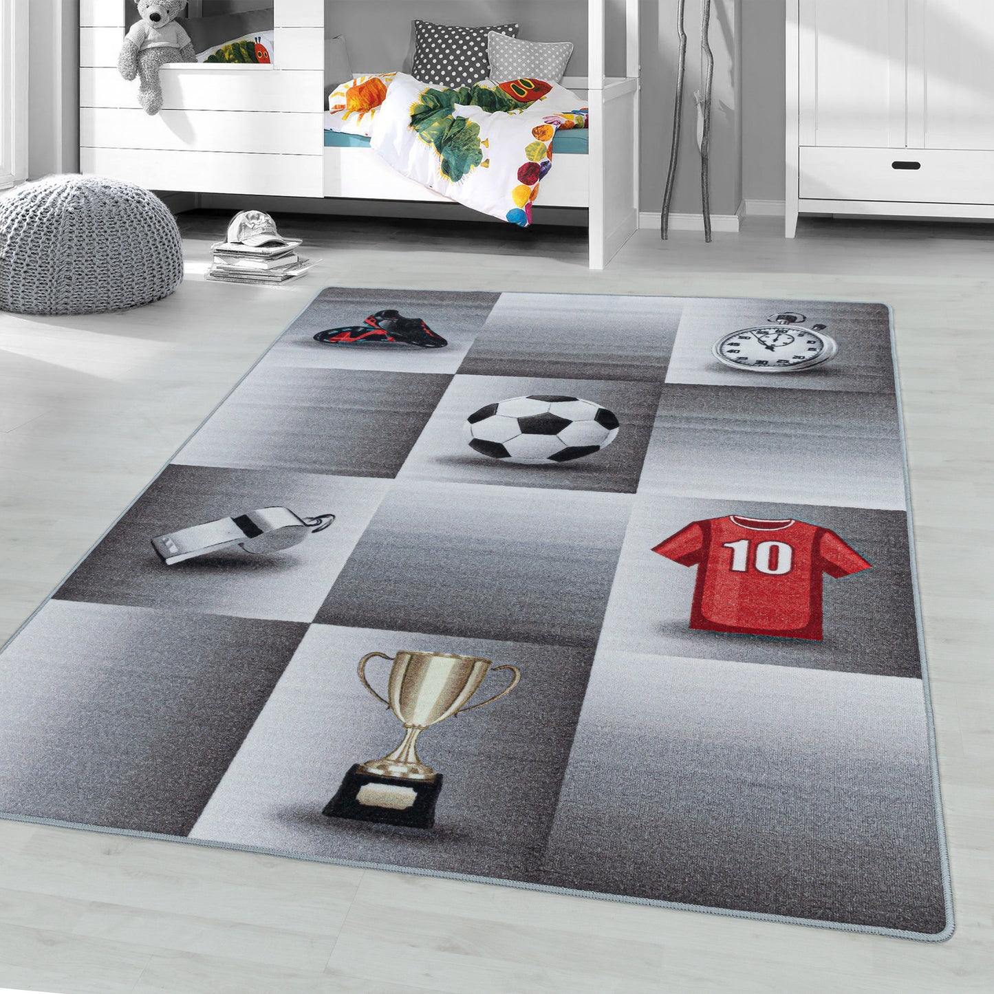 Kurzflor Kinderteppich Spielteppich Teppich Spiel Fussball Trikot Pokal Grau