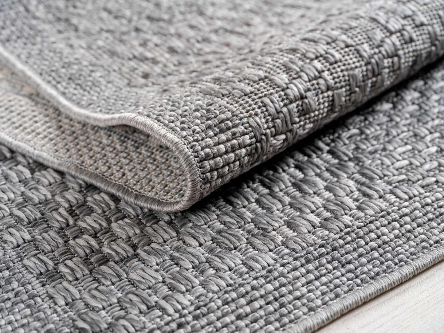 In- & Outdoorteppiche Grau 8x15 cm Läufer, Wetterfest & UV-beständig, Ideal für Küche, Balkon, Terrasse, Wohnzimmer und Esszimmer, Einfarbig im Boho-Stil.