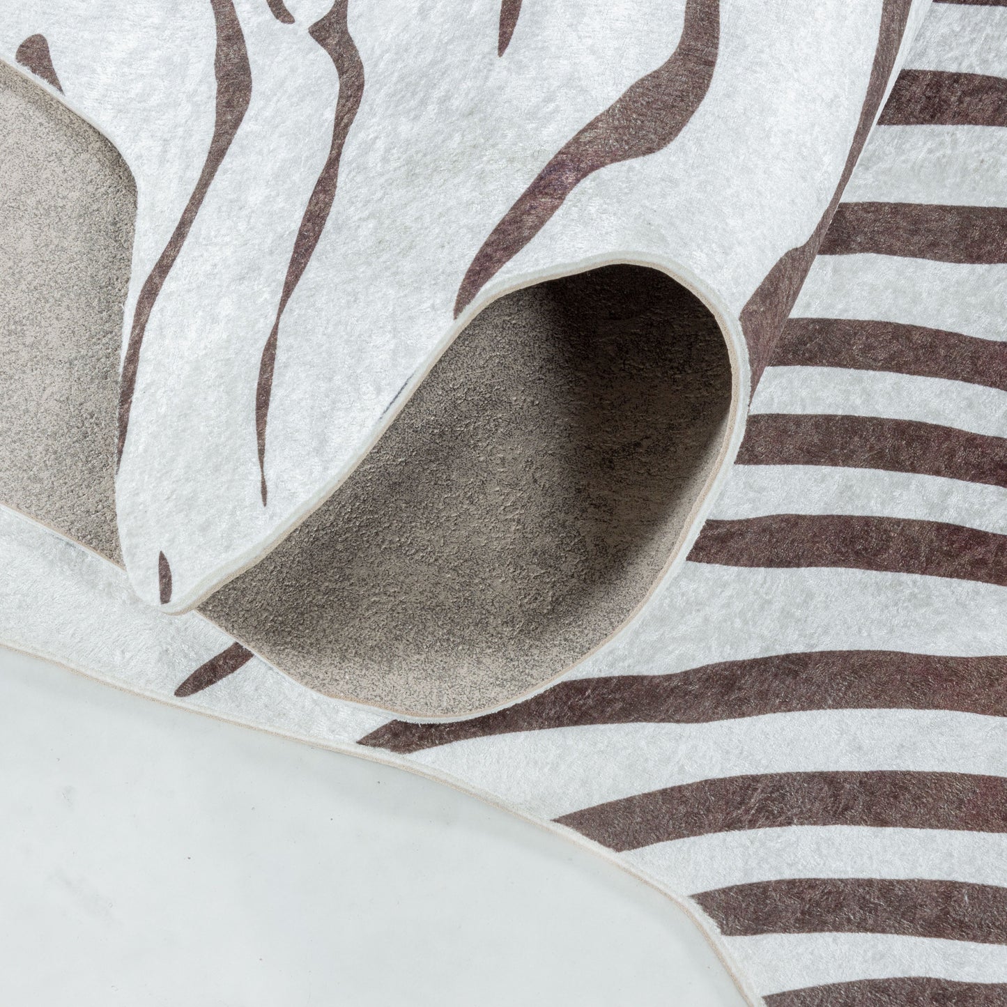 Waschbarer Teppich, Tigerfell imitat, Farbe Braun, Teppich für Wohnzimmer, Rücken aus Wildleder