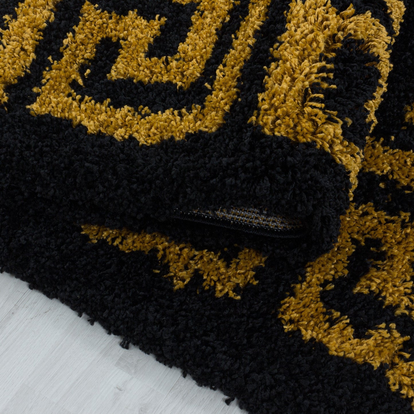 Wohnzimmerteppich Design Hochflor Teppich Muster Antike Bordüre Farbe Gold